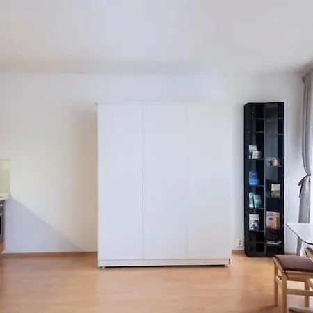 Apartment New Studio With Private Parking